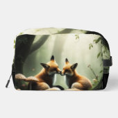 Fox Cuddle in Misty Forest Personalisiert Waschbeutel (Rückseite)