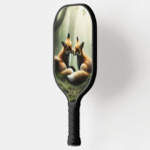 Fox Cuddle in Misty Forest Pickleball Schläger (Links)