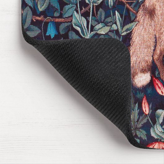 Fox im Wald, William Morris Mousepad (Ecke)