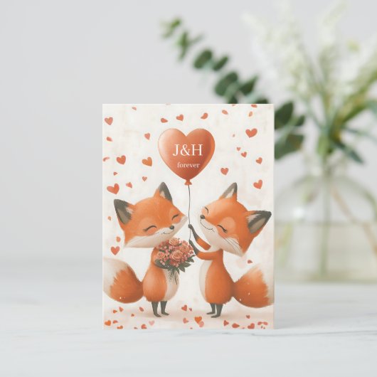 Fox-Liebe-Design mit anpassbaren Initialen Postkarte (Stehend Vorderseite)