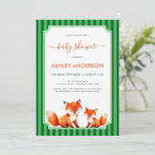Fox Mama and Baby Shower Green Stripes Cute Einladung (Stehend Vorderseite)