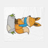 Fox mit Scarf auf Rock Fleecedecke (Vorderseite (Horizontal))