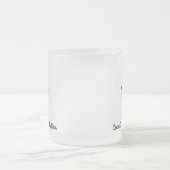 Fox Terrier, der in einen Baum sprang, Mattglastasse (Mittel)