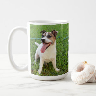 Fox Terrier, Zunge in der Wange, Kaffeetasse