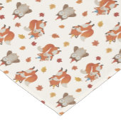 Foxes and Owl Woodland Fall Kids Birthday Kurzer Tischläufer (Ecke)