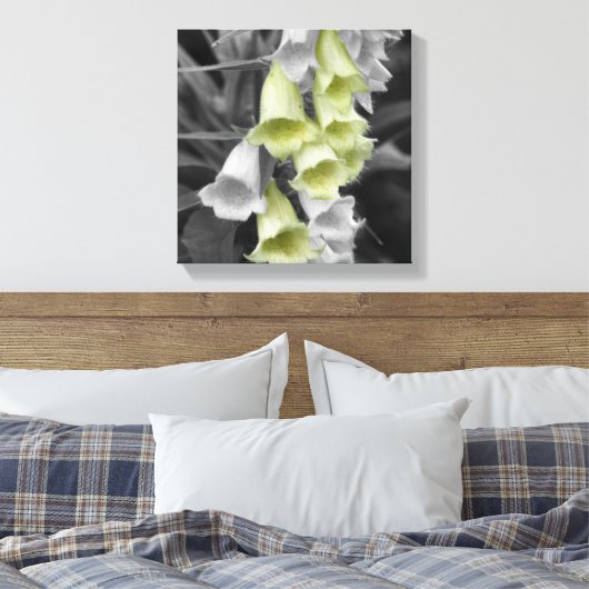 Foxglove-Blume - teilweise Farbe Leinwanddruck (Insitu (Schlafzimmer))