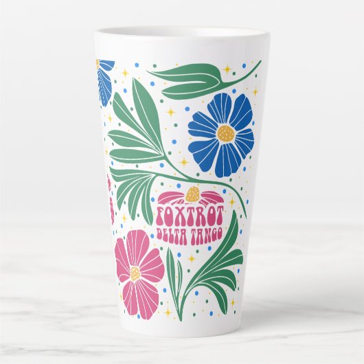 Foxtrot Delta Tango Blume Boho Milchtasse (Vorderseite)