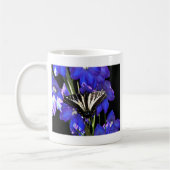 Frack Butterfly auf Delphinien Kaffeetasse (Links)