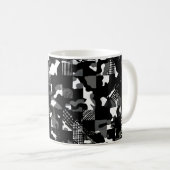 "Fractura" - Schwarz-Weiß-Tarnmuster Kaffeetasse (VorderseiteRechts)