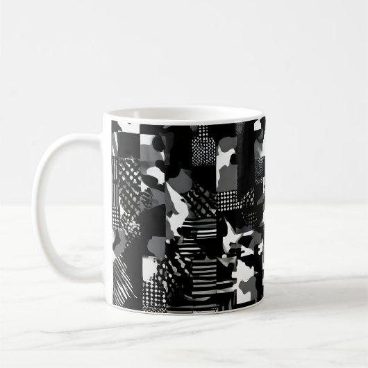 "Fractura" - Schwarz-Weiß-Tarnmuster Kaffeetasse (Links)