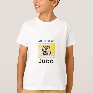 Frag mir über Kampfkünste von Judo T-Shirt