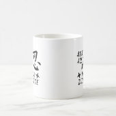 Frag mir über meine Ninja verstecken Funny Kaffeetasse (Mittel)