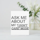 Frag mir, wie ich mich nicht kümmere postkarte (Stehend Vorderseite)
