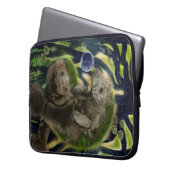 Fragile Balance Manatees Laptopschutzhülle (Vorderseite Links)