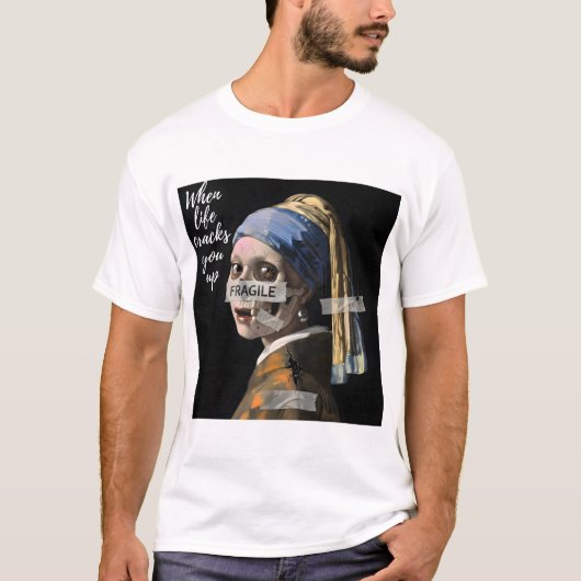 Fragile Parody Meme - Cracked Pearl Earring Skelet T-Shirt (Vorderseite)