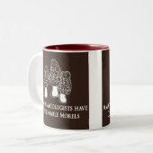 fraglicher Morchelwortspielentwurf Zweifarbige Tasse (Vorderseite Links)