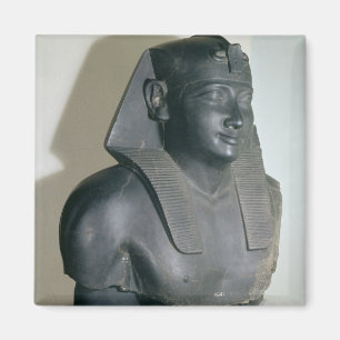 Fragment einer ägyptischen Artstatue von Ptolemä Magnet