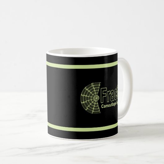 Fraktal Camouflage Systems Logo Kaffeetasse (VorderseiteRechts)