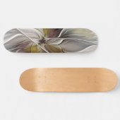 Fraktal, Fantasy-Blume mit Erdfarben Skateboard (Horizontal)
