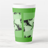 Fraktal Garden green Latte Tasse (Vorderseite)