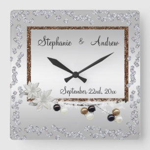 Framed Elegance Wedding Quadratische Wanduhr