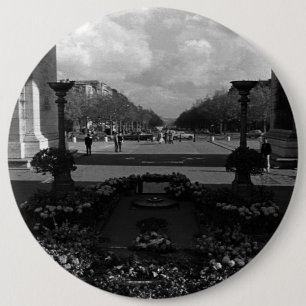 France Paris Triumphal arch Unknown soldier Button