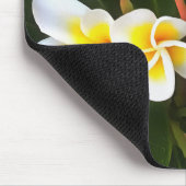 Frangipani Blossom Cluster Artistic Style Mousepad (Ecke)