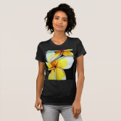 Frangipani Blume ist ein T - Shirt von schwarzen F (Vorne ganz)