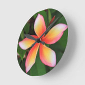 Frangipani-Blume Runde Wanduhr (Winkel)