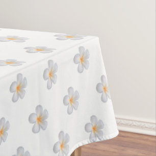 Frangipani Plumeria Blumen auf Weiß Tischdecke