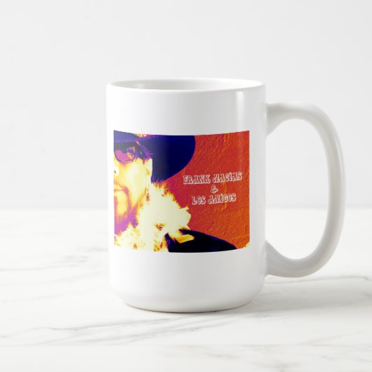 Frank Macias in Ihrem Kaffee Kaffeetasse (Rechts)