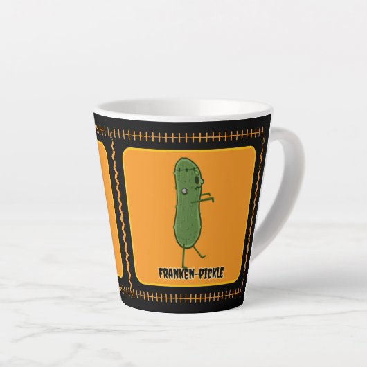 Franken-Pickle Latte Tasse (Rechte Ecke)