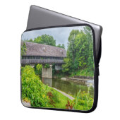 Frankenmuths Covered Bridge Laptopschutzhülle (Vorderseite Links)