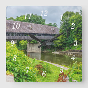 Frankenmuths Covered Bridge Wall Clock Quadratische Wanduhr