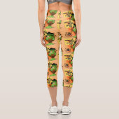 Frankenstein-Zeichen "Normal People Scare Me" Capri Leggings (Rückseite)