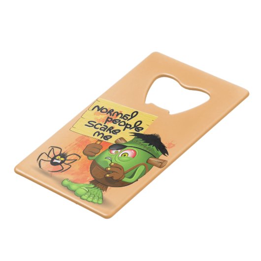 Frankenstein-Zeichen "Normal People Scare Me" Geldbeutel Flaschenöffner (Rückseite Schrägansicht)