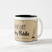 Frankfort Notary Public Scroll Feather Quill Zweifarbige Tasse (VorderseiteRechts)