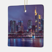Frankfurt Deutschland nachts Keramikornament (Links)