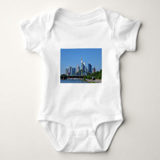 Frankfurter Skyline Baby Strampler