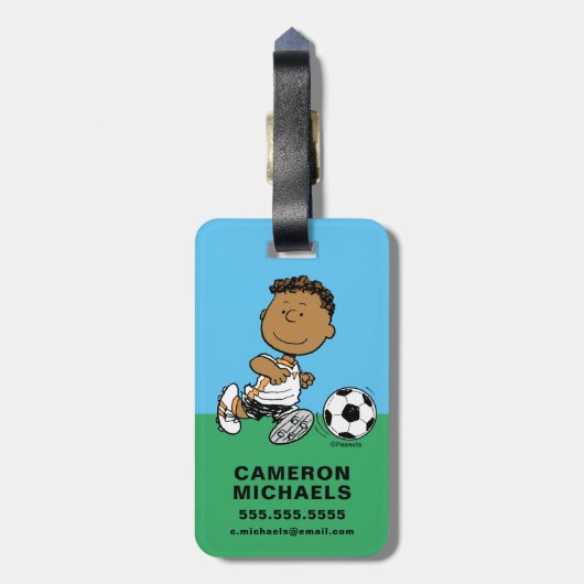 Franklin Playing Soccer Gepäckanhänger (Rückseite vertikal)