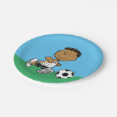 Franklin Playing Soccer Pappteller (Schrägansicht)