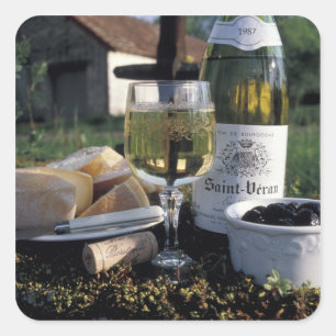 Frankreich, Burgund, Chablis. lokaler Wein und Quadratischer Aufkleber