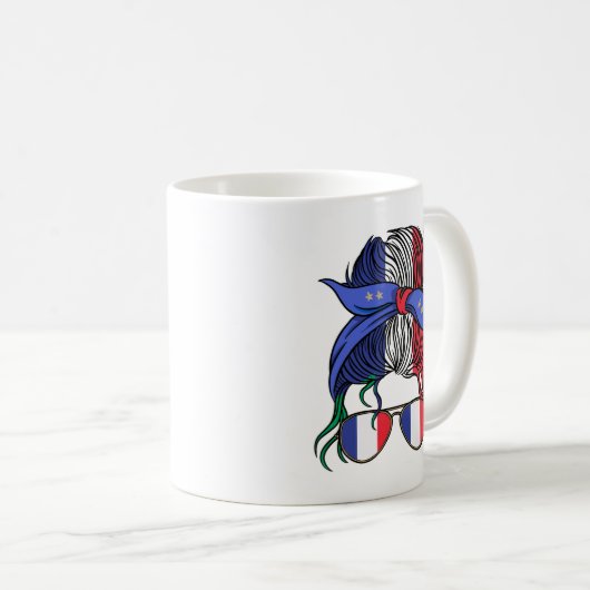 Frankreich ein unordentlicher Bug mit französische Kaffeetasse (VorderseiteRechts)