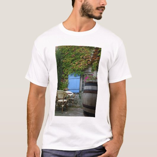 Frankreich, Les Baux de Provence, café Patio T-Shirt (Vorderseite)