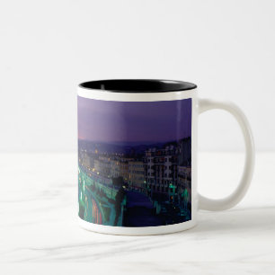 Frankreich, Nizza. Zweifarbige Tasse