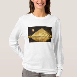 Frankreich, Paris, Das Louvre-Museum, Nacht T-Shirt