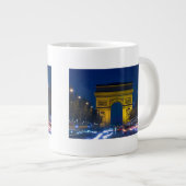Frankreich, Paris. Der Triumphbogen und der Jumbo-Tasse (Vorderseite Rechts)