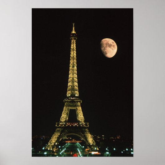 Frankreich, Paris Eiffelturm bei Nacht mit Poster (Vorne)