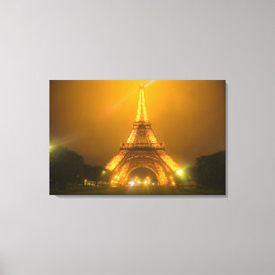 Frankreich, Paris Eiffelturm beleuchtet bei 3 Leinwanddruck