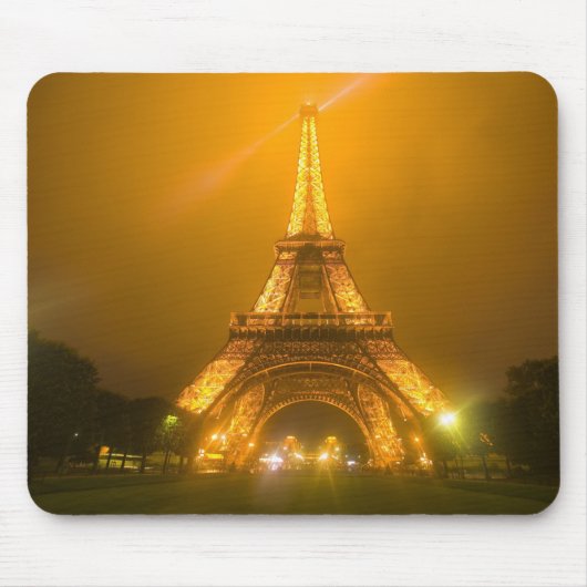 Frankreich, Paris. Eiffelturm beleuchtet bei 3 Mousepad (Vorne)